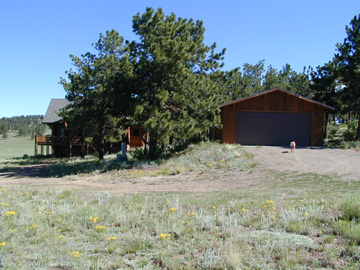 2.5 car Garage seperate from house