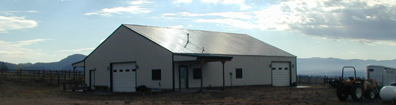 3072 square foot Barn with 640 square foot living quarters........